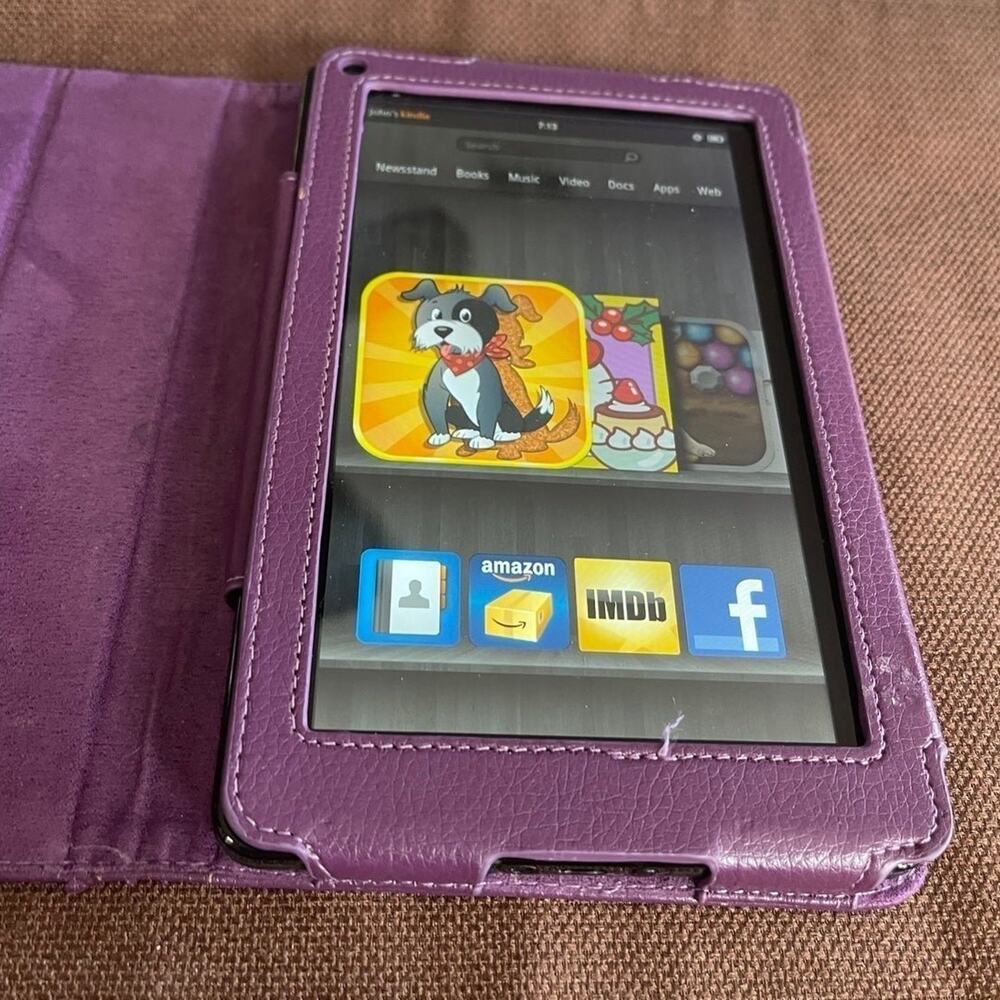 Kindle Fire tablet by Amazon model DO1400 very good Cond